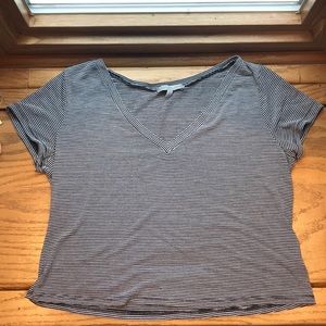 Charlotte Russe V-neck crop t-shirt